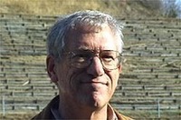 
	乗って撮れる自動車ジャーナリスト、ジョン・ラム氏
	 