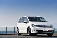 フォルクスワーゲン・ゴルフトゥーランTSIハイライン