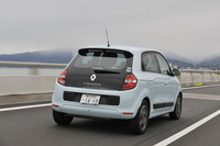 「トゥインゴ」のリアゲートは、大きな1枚のガラスからなる。