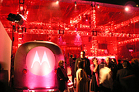 パリス・ヒルトンもお気に入り、新型ケータイの発表会に行ってきましたの画像