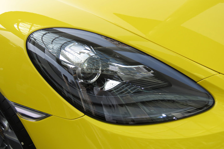 ポルシェ718ケイマン