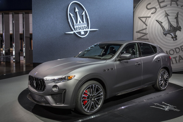 「マセラティ・レヴァンテ トロフェオ」