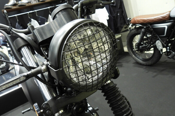 マット・アキタ250