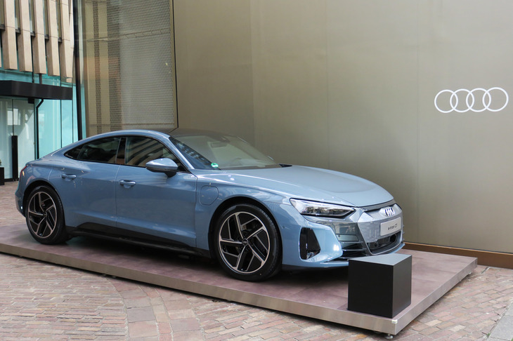 アウディe-tron GTクワトロ（エクステリア）