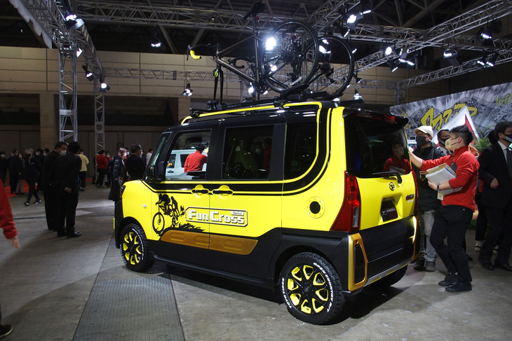 ダイハツ・タント ファンクロス（カスタマイズカー）