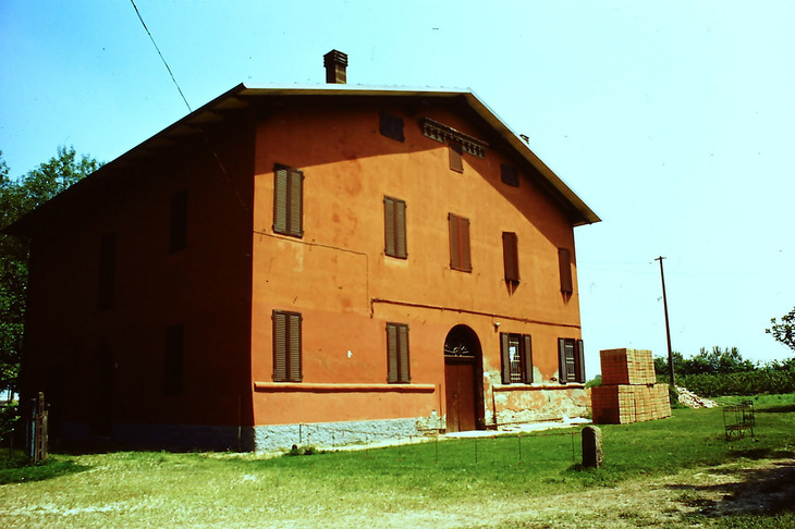 フェルッチョ・ランボルギーニの生家。チェント町の郊外レナッツォ地区にある。