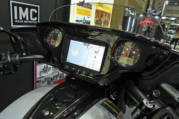 インディアン・チーフテン パワープラス ダークホース