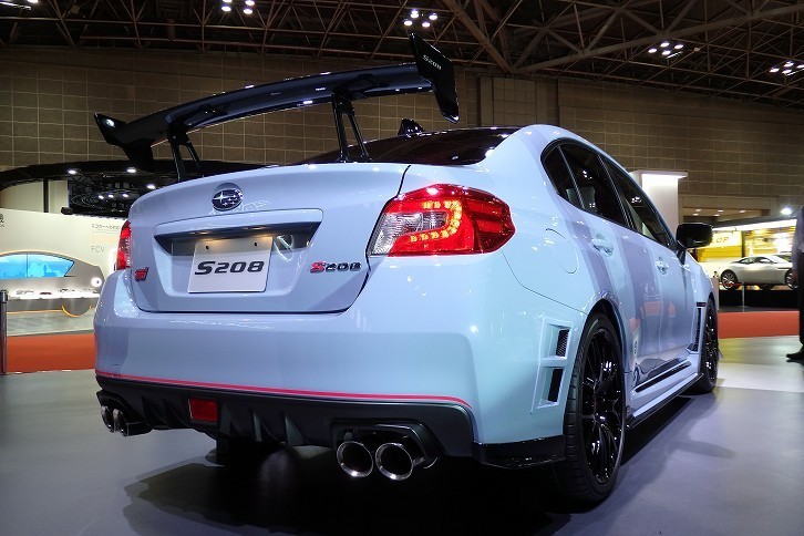 スバルWRX STI S208