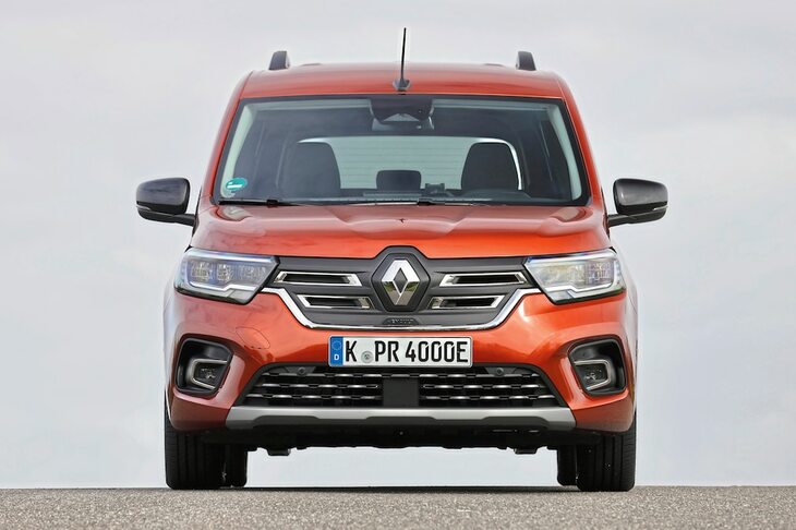 充電能力は11kWがスタンダードで、オプションで22kWまで引き上げられる。