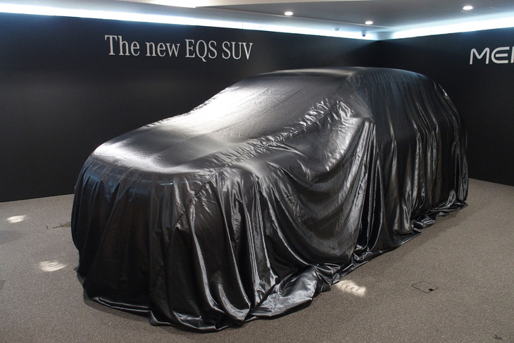 「メルセデス・ベンツEQS SUV」の発表イベントの様子。