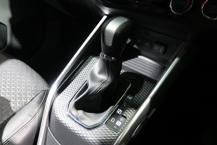 新型コンパクトSUV