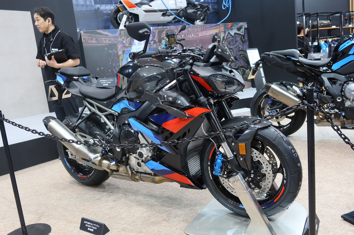 BMW M1000R
