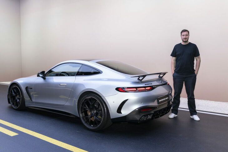 エアロダイナミクスは開発中の最優先事項だったという。リアのウイングのポジションは調整可能だ。