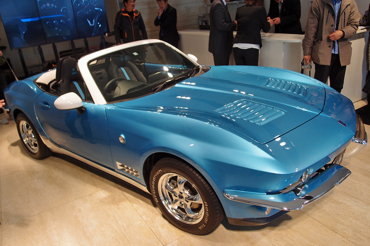 ボディーカラーは写真の「ロサンゼルスブルー」を含む全6色。「シカゴレッド」「ニューヨークブラック」「シスコオレンジ」「ワシントンホワイト」「アリゾナイエロー」と、すべてにアメリカの都市名が使われている。
