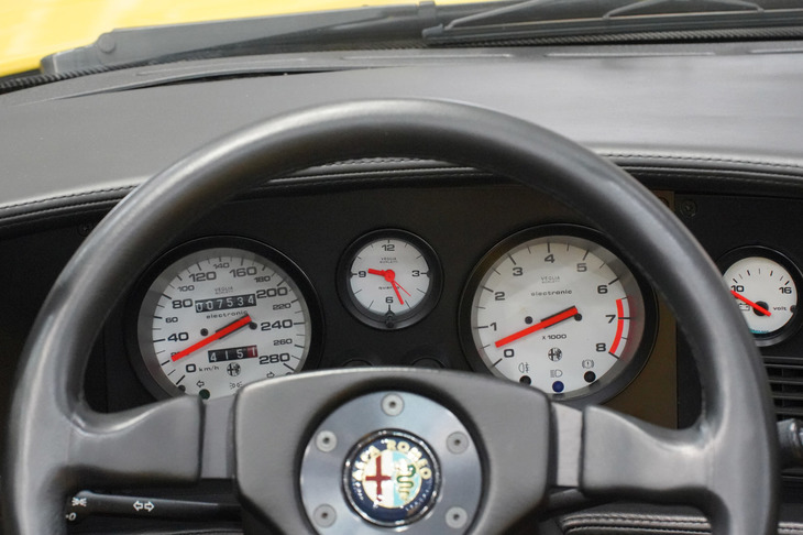 アルファ・ロメオRZ（1993年）／ガレージ伊太利屋