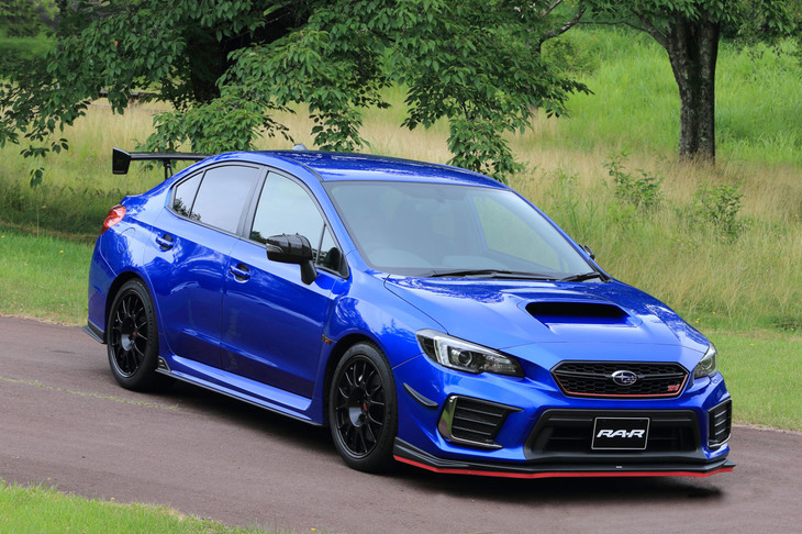 スバルWRX STIタイプRA-R STIパフォーマンスパッケージ装着車