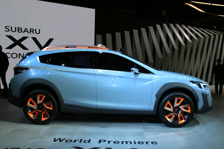 「スバルXVコンセプト」。ポイントは、蛍光色の“差し色”のようで。