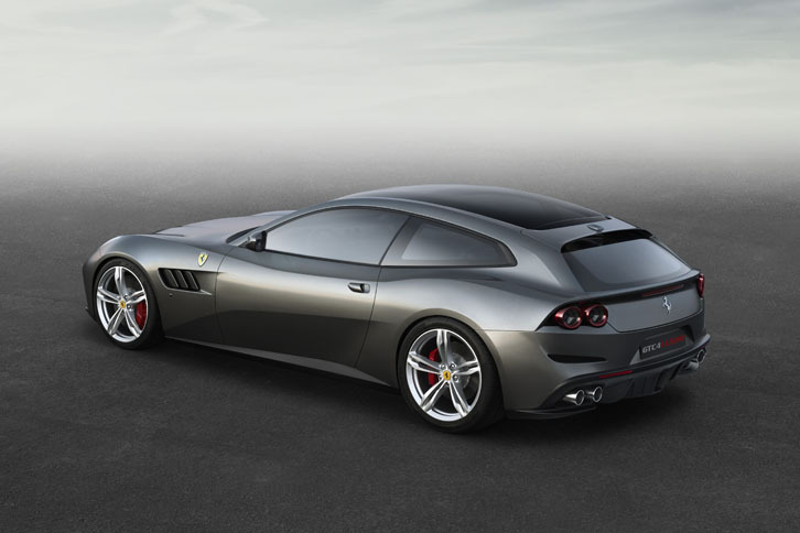 「フェラーリGTC4ルッソ」