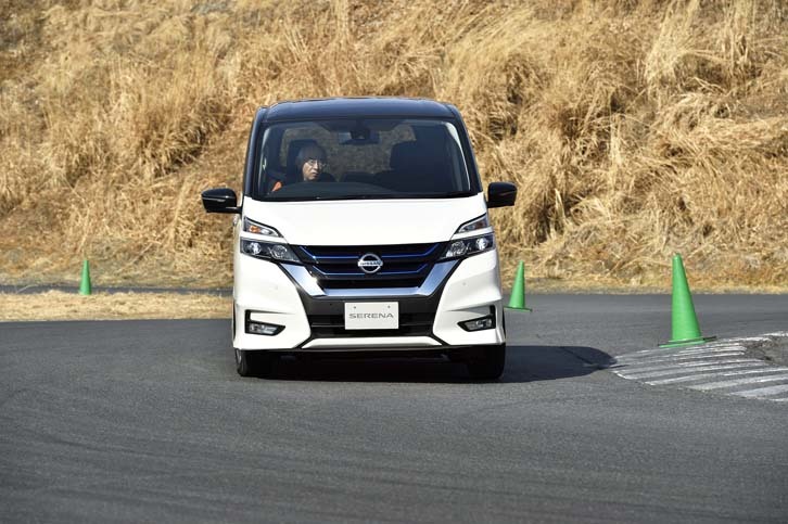 日産セレナe-POWERハイウェイスターV