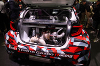 G20E型を搭載した「GRヤリスMコンセプト」。ハッチゲートを開け放ち、エンジンルーム内部が披露された。