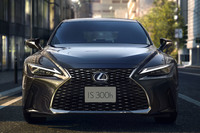 「レクサスIS」のマイナーチェンジモデル発売　特別仕様車“Fスポーツ モードブラック”も登場