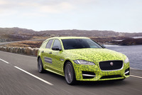 ジャガー、新型「XFスポーツブレイク」のティーザー画像を公開