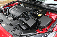 2.2リッターディーゼルターボエンジン（SKYACTIV-D 2.2）は175psと42.8kgmをほこる。