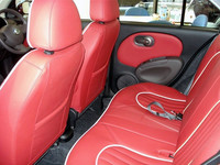 特別仕様車「ミツオカ・ビュート さくら」発売の画像