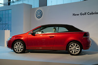 フォルクスワーゲン、新型ゴルフカブリオレ発売の画像