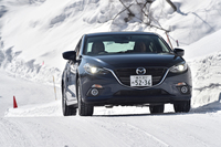 マツダ・アクセラセダン15S