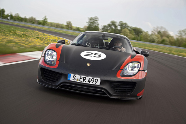 「ポルシェ918スパイダー」