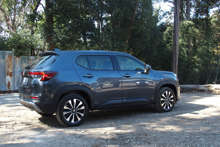 ホンダWR-V Z（リアビュー）