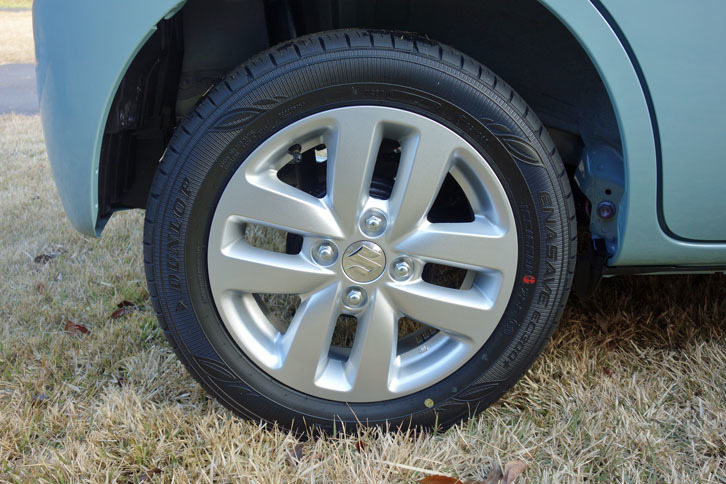 スズキ・スペーシア ハイブリッドX（タイヤ＆ホイール）