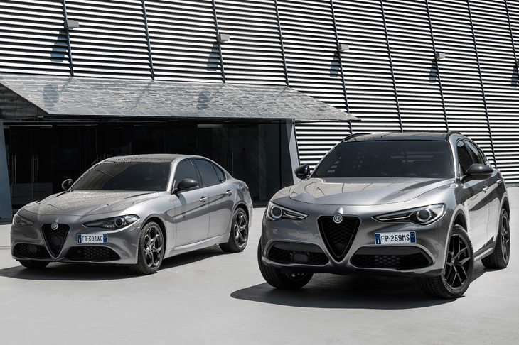 現行型「ジュリア」（左）と「ステルヴィオ」。写真は2018年9月に本国で発売された特別仕様車「B-Tech」のもの。