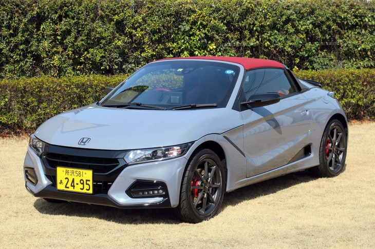 ホンダの軽スポーツ「S660」をベースとする「S660モデューロX バージョンZ」は、2021年3月に発売されるやあっという間に売り切れに。中古車はプレミア価格で販売されている。