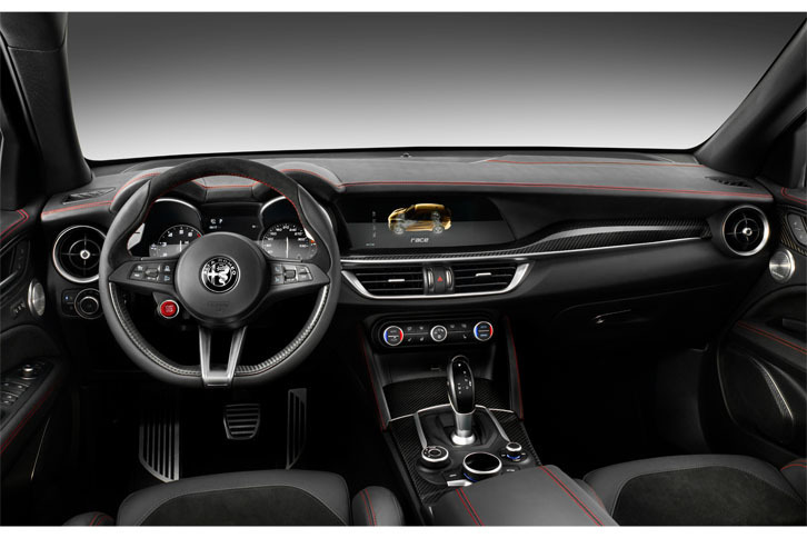 アルファ・ロメオ・ステルヴィオ（インテリア）