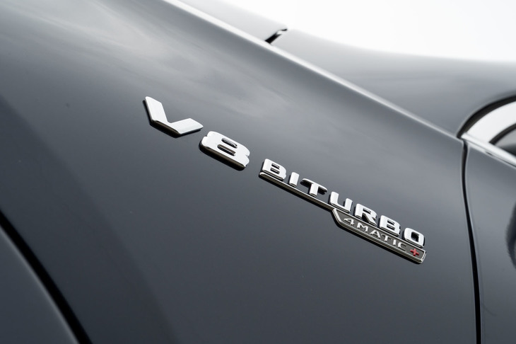 同じAMGモデルの「GLE53」を含めても、現行の「GLE」でV8エンジンを搭載するのは、今回試乗した「GLE63 S」のみである。