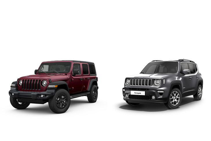 ジープの「ラングラー」（左）と「レネゲード」（右）。