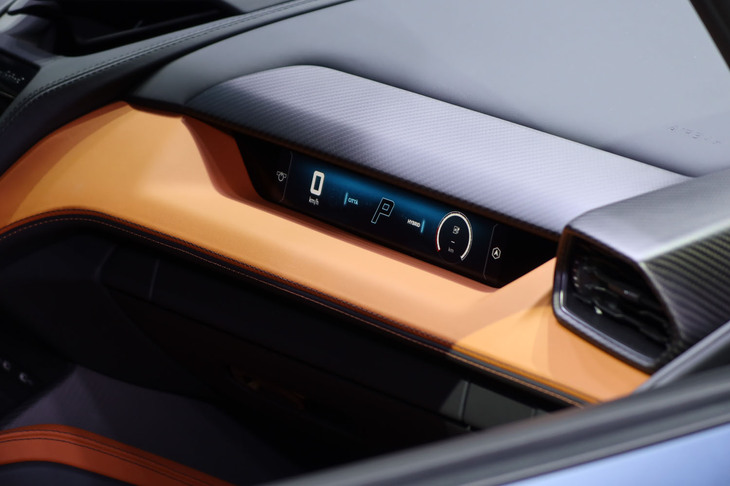 ランボルギーニ・テメラリオ（助手席用ディスプレイ）