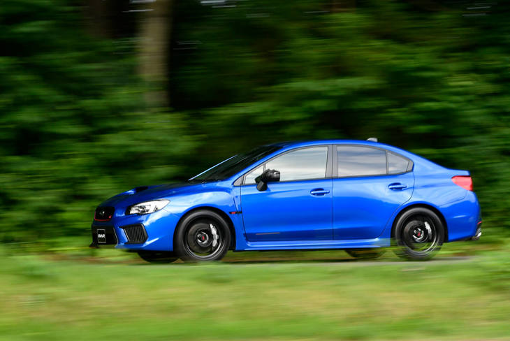 スバルWRX STIタイプRA-R