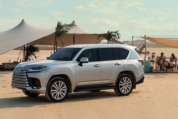 渕野「『レクサスLX』って、どんな人が購入されるんですか？」　
	清水「中東の富豪とかですね」　
	ほった「聞いて驚け、リアにゴージャスなキャプテンシートを備えた4人乗り仕様もあるんですよ」