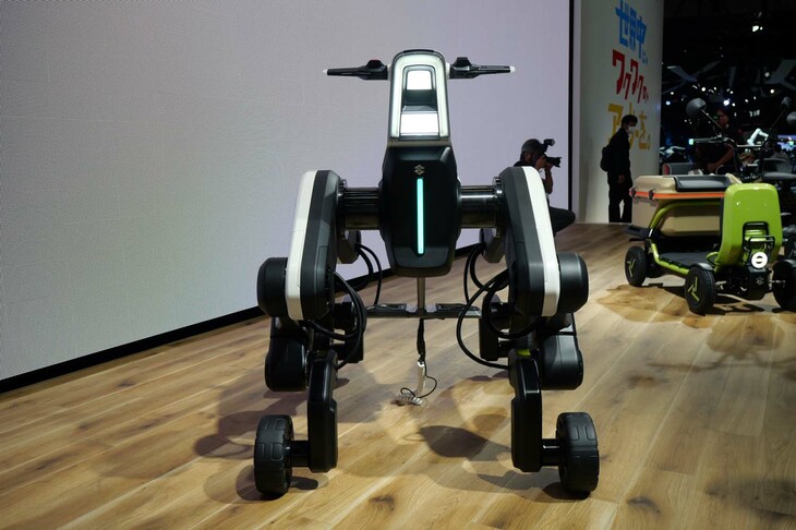 スズキ・モクバ