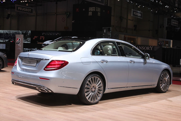 メルセデス・ベンツE200