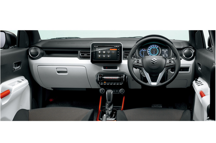 「スズキ・イグニス」のインテリア。
