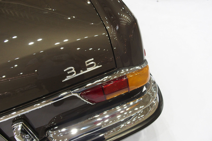 メルセデス・ベンツ280E 3.5 カブリオレ（1971年）／ガレーヂ伊太利屋