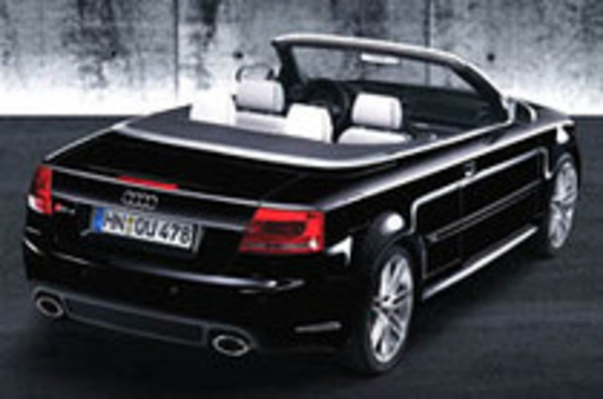 アウディは「RS4」アバント＆カブリオレを公開【ジュネーブショー06