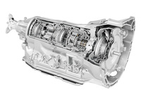 一般的なATでは、エンジンから伝わる駆動力の伝達と受け流しを、流体を用いたトルクコンバーターで行い、変速を遊星ギアの組み合わせによって行う。写真は2014年にGMが実用化した8段AT。