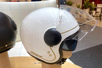 「Nolan」のロゴは右下に入る。