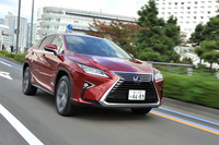 レクサスRX450h“バージョンL”（4WD/CVT）／RX200t“Fスポーツ”（4WD/6AT）【レビュー】