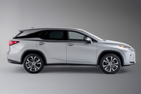 【LAショー2017】「レクサスRX」のロングバージョンがデビューの画像